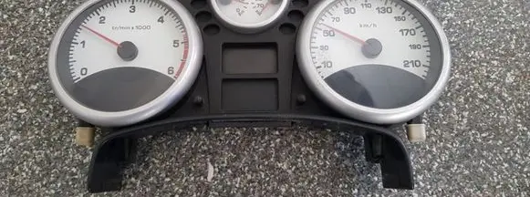 Peugeot 207 Speedometer (instrument cluster) 9662904780