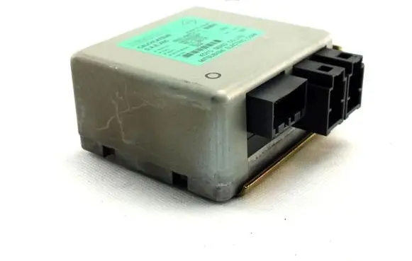 Renault Megane I Trunk lid opening control unit 