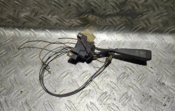 BMW 5 E28 Wiper control stalk 8370