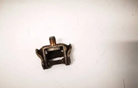 Toyota Yaris Tailgate/trunk/boot hinge 