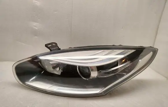 Renault Megane III Headlight/headlamp