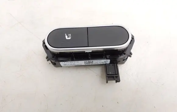 Mercedes-Benz CLA C118 X118 Seat heating switch A1779056700