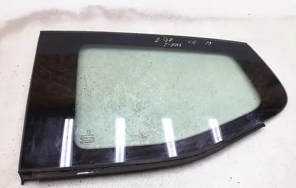 Peugeot 5008 Rear side window e643r007951