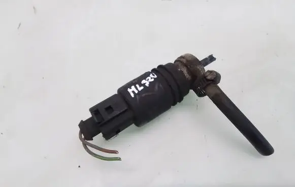 Mercedes-Benz ML W163 Windscreen/windshield washer pump