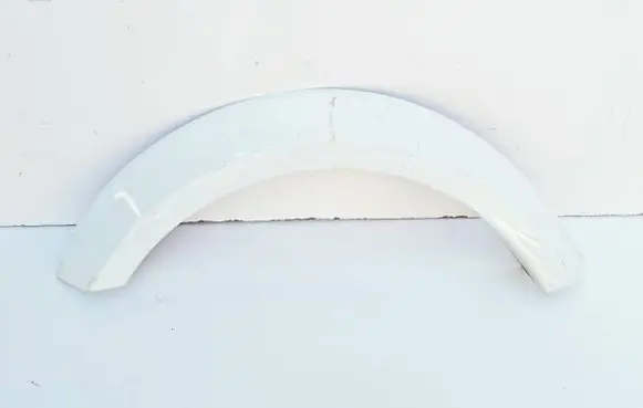 Mitsubishi L200 Rear arch trim Z5785190 Mitsubishi L200 listwa na błotnik LEWY tył