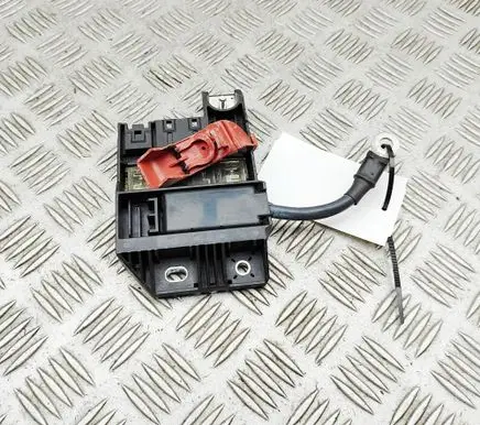 Lexus GS 250 350 300H 450H Fuse module 8222330130