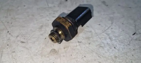Jeep Grand Cherokee Oil pressure sensor 57007