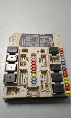 Nissan Note (E11) Fuse box set 284B7AX61A B0283