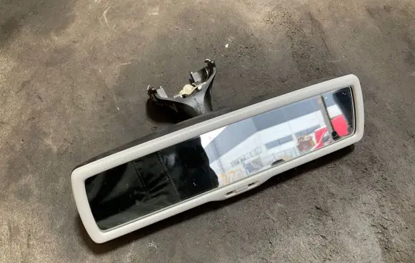 Volkswagen PASSAT B7 Rear view mirror (interior) E11026141