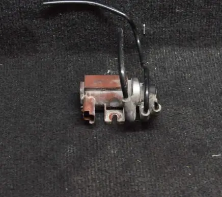 Citroen C4 I Picasso Turbo solenoid valve 9652570180