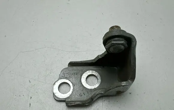 Ford Mustang VI Front door lower hinge 