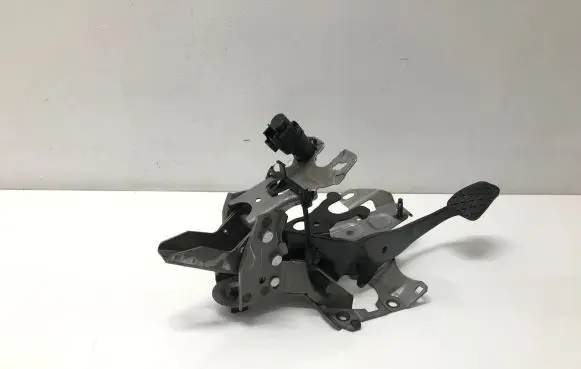Ford Fiesta Brake pedal