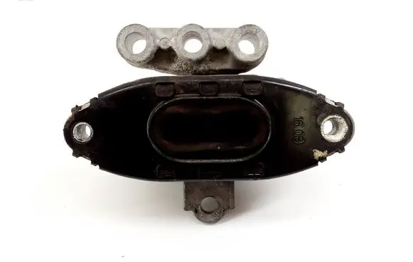 Engine mount bracket