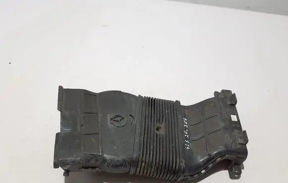 Mercedes-Benz GLS X167 Air intake duct part A2560941000