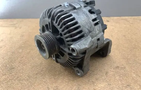 BMW X5 E70 Generator/alternator 7796125 12317796125 7801173