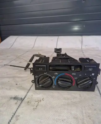 Toyota Land Cruiser (HDJ90) Climate control unit 158926