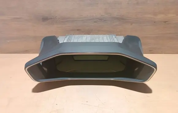 Speedometer (instrument cluster)