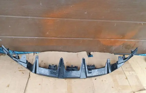 Ford Kuga I Front bumper mounting bracket 8V4117E778AD