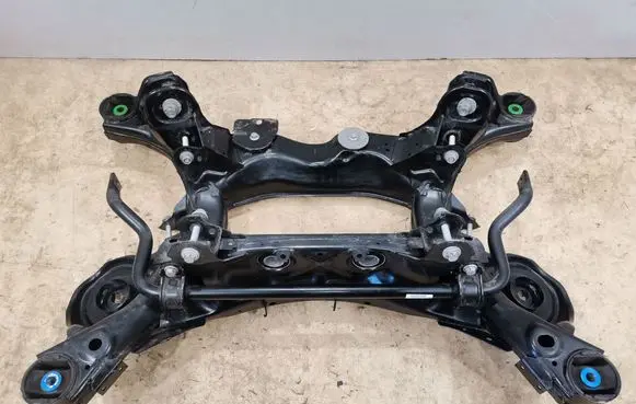 Land Rover Defender Rear subframe L8B25K091XX LPLA5A771GA