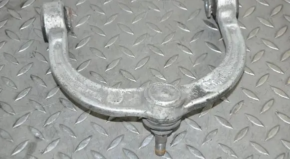 Mercedes-Benz ML W164 Front upper control arm/wishbone 