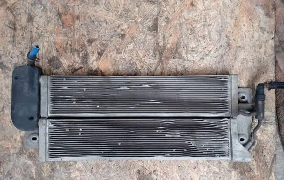 Volkswagen Phaeton Fuel cooler (radiator) 3d0203551a