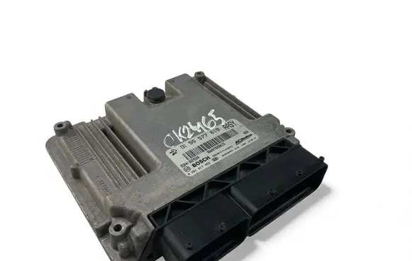 Opel Insignia A Engine control unit/module ECU 55577619 0281017453