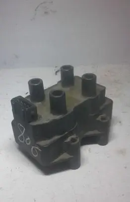 Peugeot 806 High voltage ignition coil 2526040