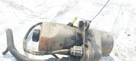 Ford C-MAX I Power steering pump 