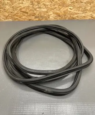 Volkswagen e-Golf Front door rubber seal 5GE867911B