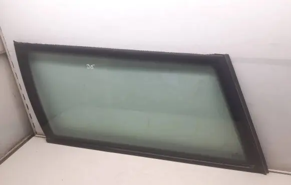 Volkswagen PASSAT B5.5 Rear side window