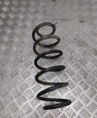 Audi A4 S4 B5 8D Front coil spring