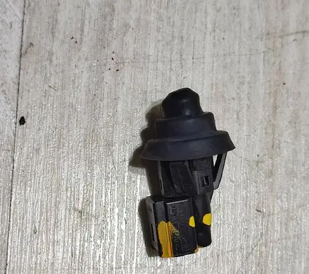 Dacia Jogger Front door sensor 7700427640B