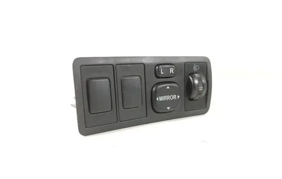 Wing mirror switch