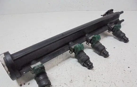Audi A3 S3 8L Fuel injector 037906031AA