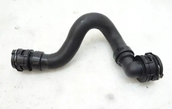 Peugeot 5008 Engine coolant pipe/hose 9800987880