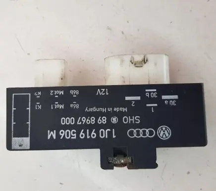 Volkswagen Polo IV 9N3 Coolant fan relay 1J919506M