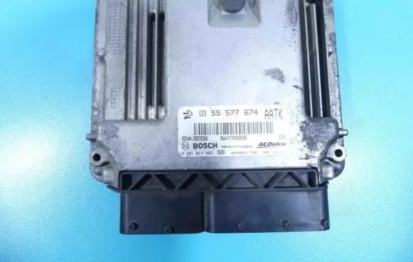 Opel Insignia A Engine control unit/module ECU 55577674 IMPRK1319050