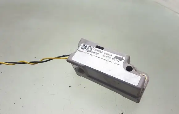 Ford Galaxy Airbag deployment crash/impact sensor 1J0909606G