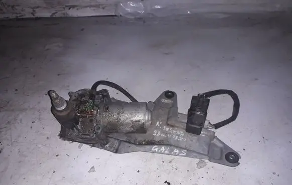 Nissan Serena Rear window wiper mechanism 