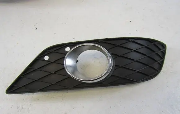 Front bumper lower grill