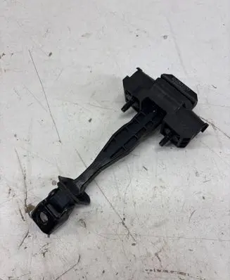 BMW X3 G01 Rear door check strap stopper 7390687