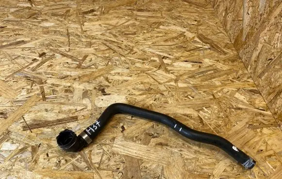 Volvo XC60 Engine coolant pipe/hose 31493266