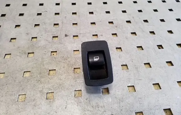 BMW X3 E83 Electric window control switch 3415654