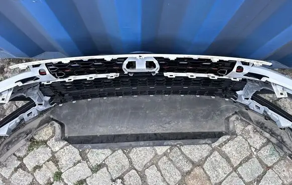Volkswagen Polo VI Front bumper 2G0807221J