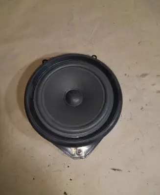 Audi A4 S4 B7 8E 8H Front door speaker 2752507175