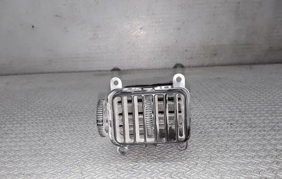 Mitsubishi Pajero Sport I Dashboard side air vent grill/cover trim