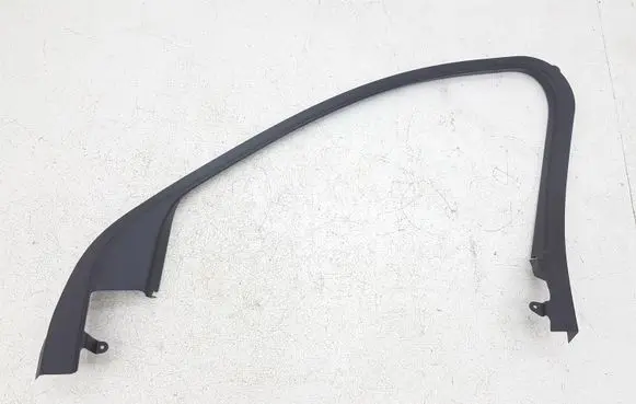 Ford Escape IV Front door glass trim molding LJ6BS201A18 LJ6BS201A18AAW GB9DA