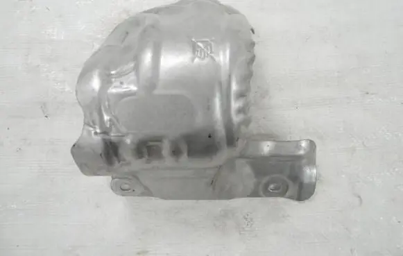 Peugeot 308 Heat shield in engine bay 9806792780