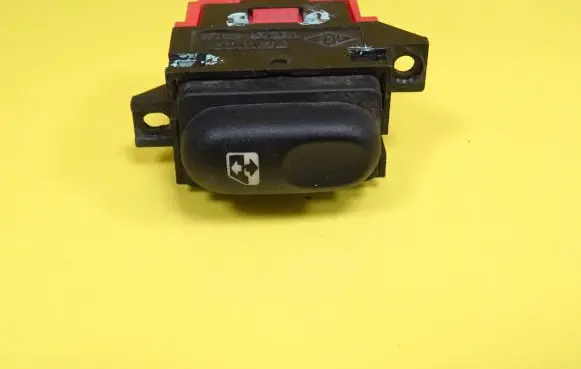 Renault Laguna I Electric window control switch