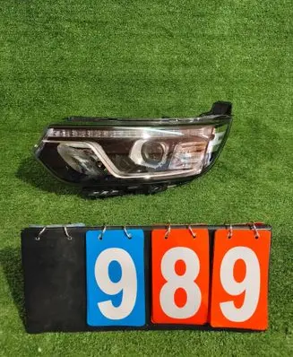SsangYong Tivoli Headlight/headlamp 